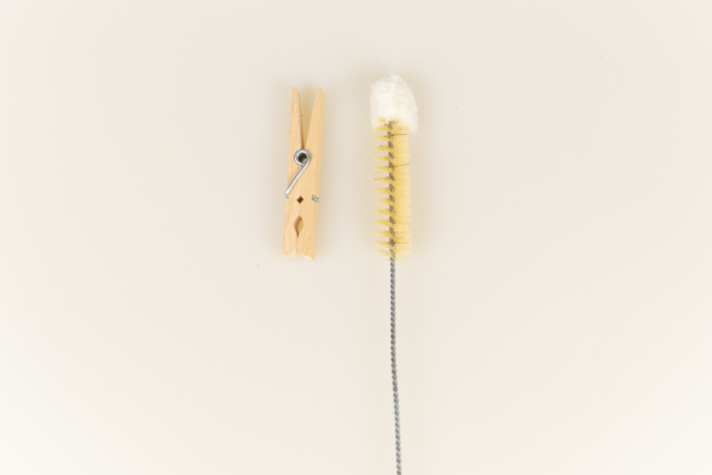 Flaschenbürste mit Baumwollkopf